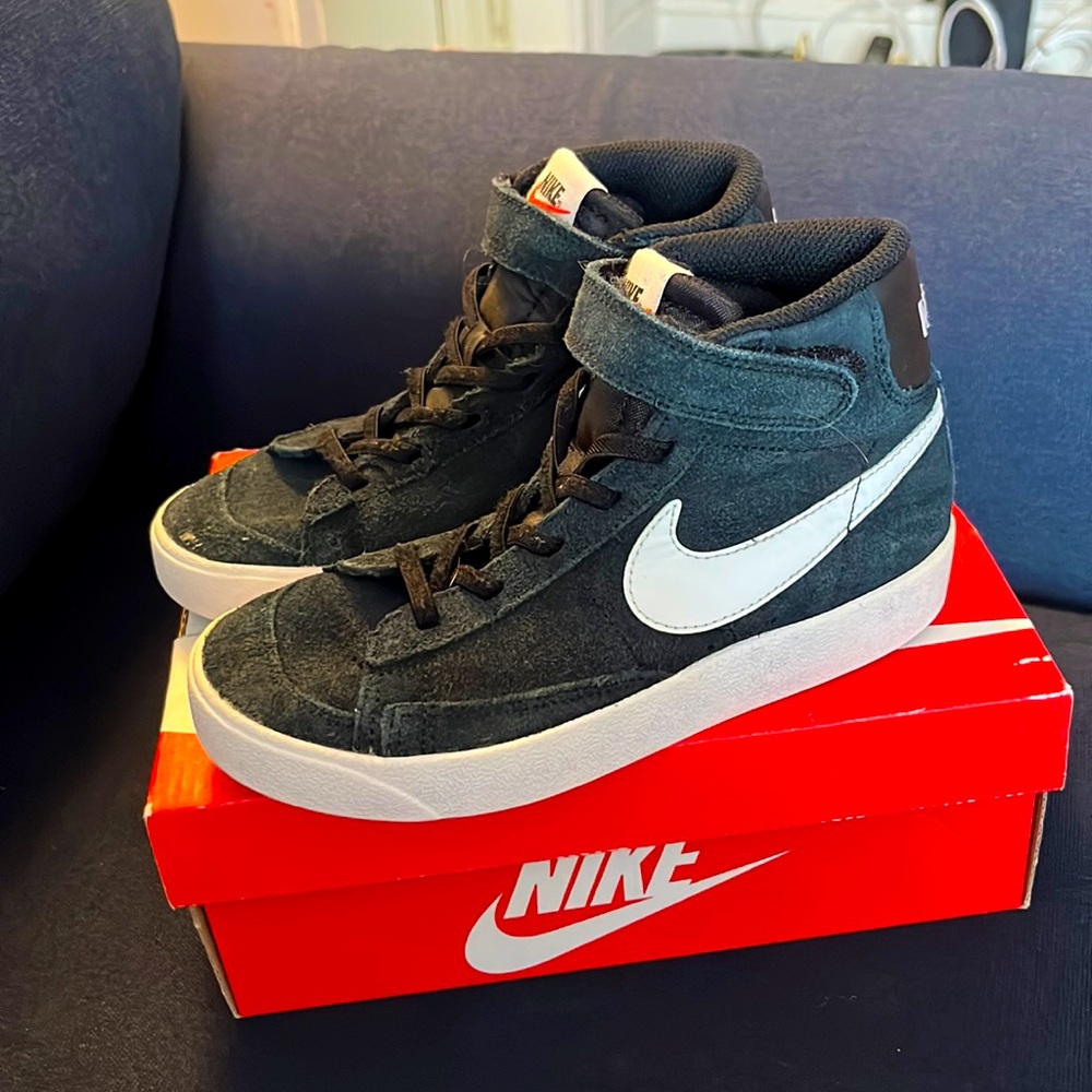 Nike Blazer Mid 77 Suede